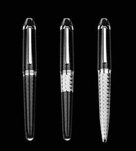 Giorgio Armani presenta la collezione di penne "Regal"