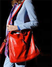 Gucci presenta la borsa New Jackie, disegnata da Frida Giannini