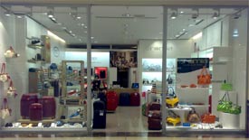Il negozio multi-brand di pelletteria di Cromia, Bric s e Araldi